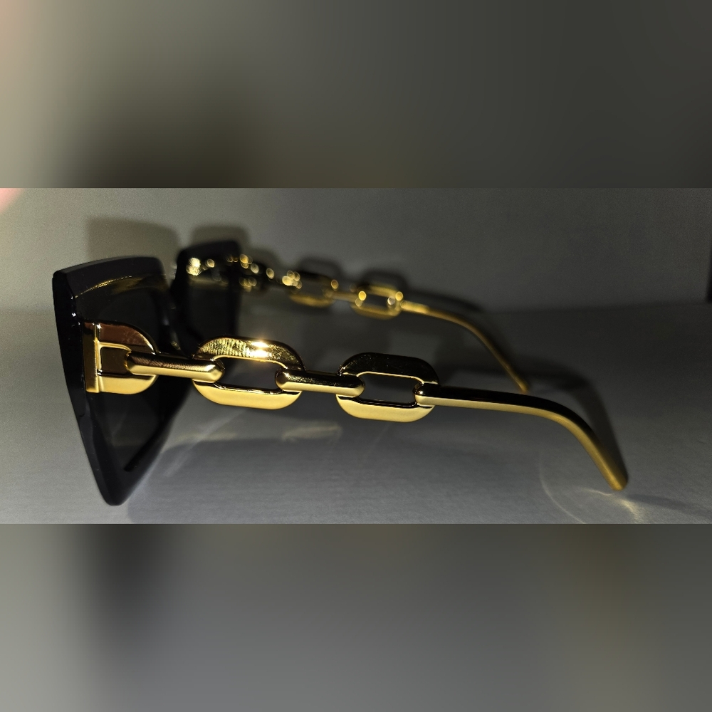 Stylish Women's Sunglasses Set - Black, Leopard, and Tan - Picture 3 of 7